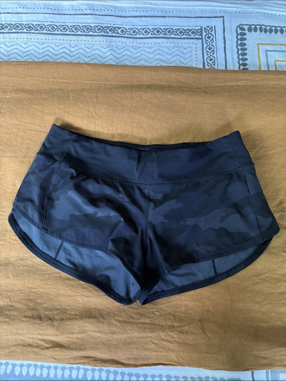 lululemon athletica Speed Short 2.5”